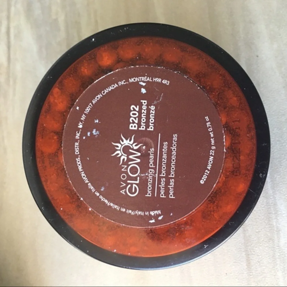 Avon Glow Bronzing Pearls - Picture 3 of 4